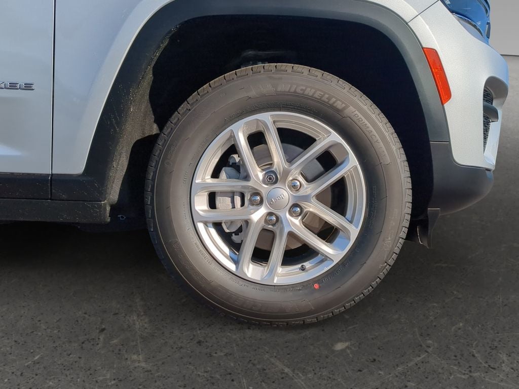 2025 Jeep Grand Cherokee Laredo X 4x2
