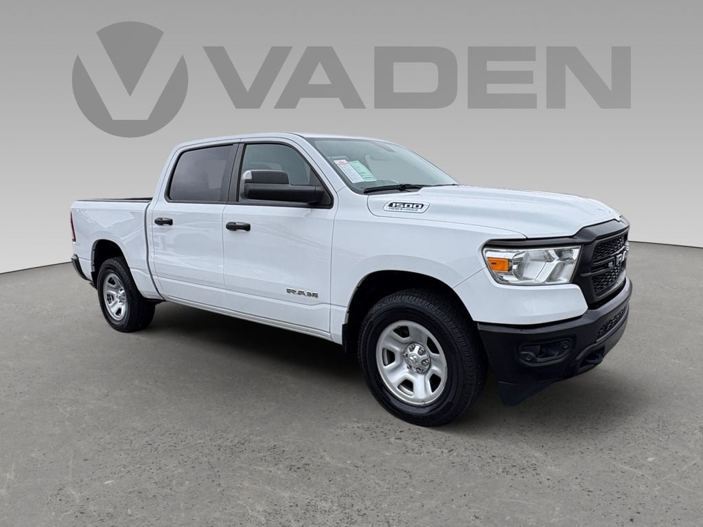 2022 RAM 1500 Tradesman Crew Cab 4x4 5'7' Box