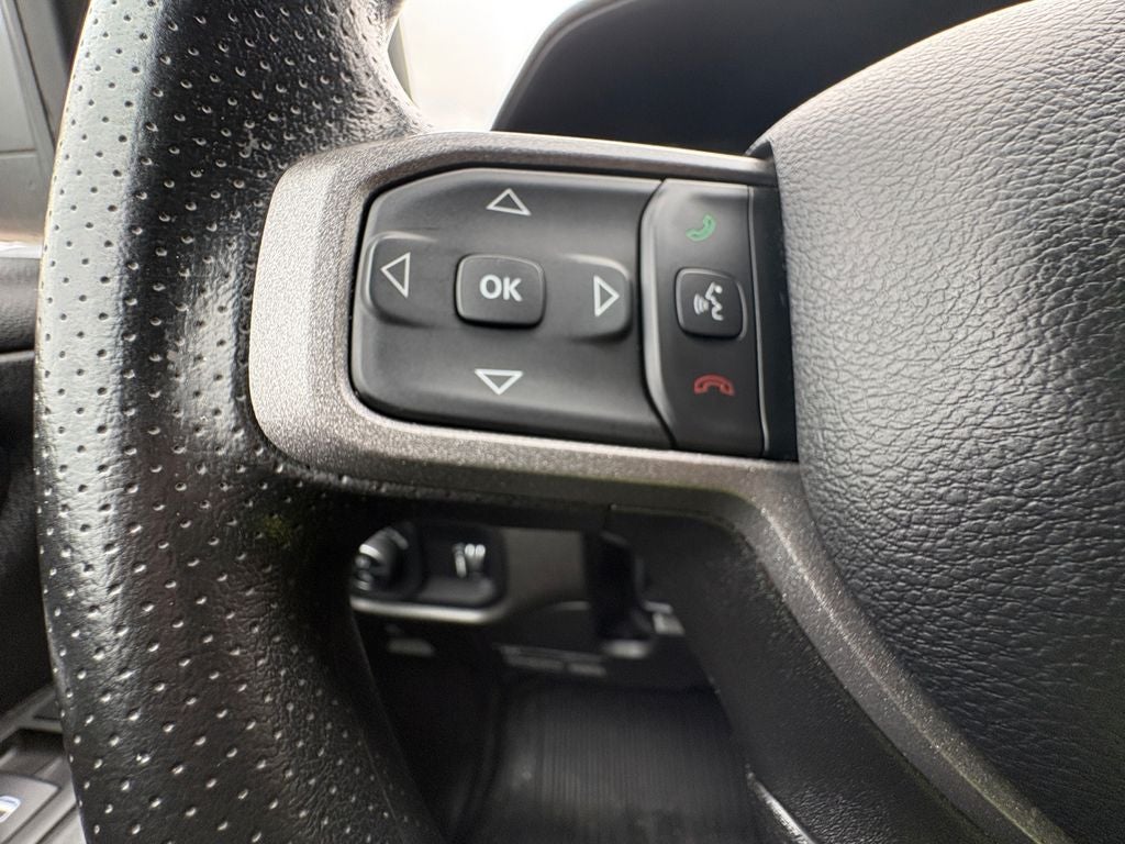 2022 RAM 1500 Tradesman Crew Cab 4x4 5'7' Box