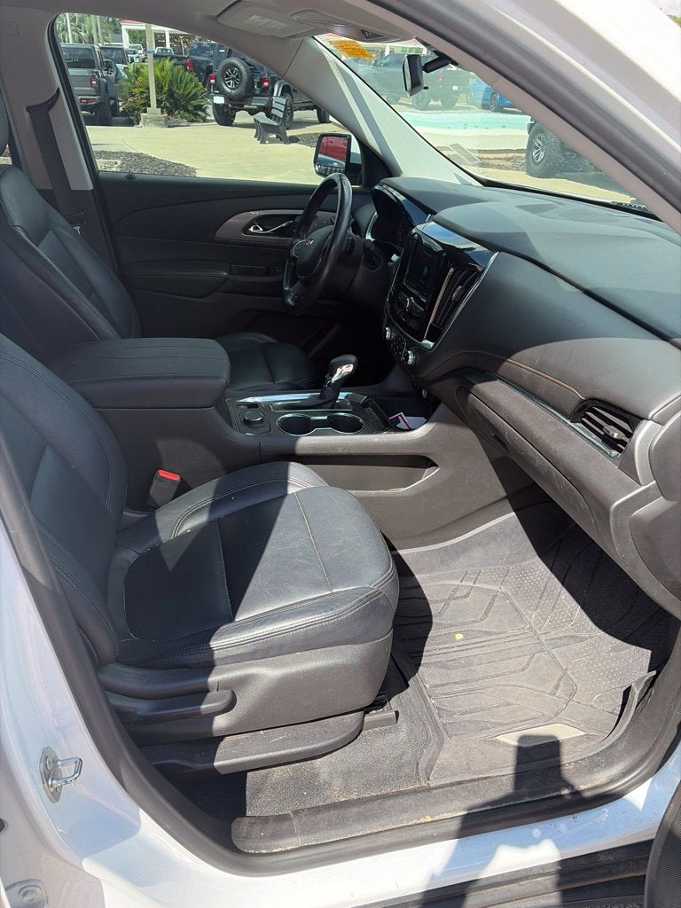 2021 Chevrolet Traverse FWD LT Cloth