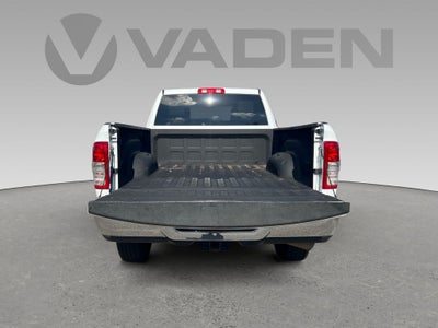 2022 RAM 2500 Tradesman Crew Cab 4x4 6'4' Box