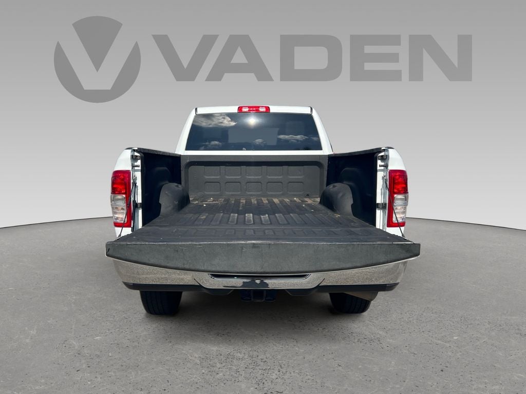 2022 RAM 2500 Tradesman Crew Cab 4x4 6'4' Box