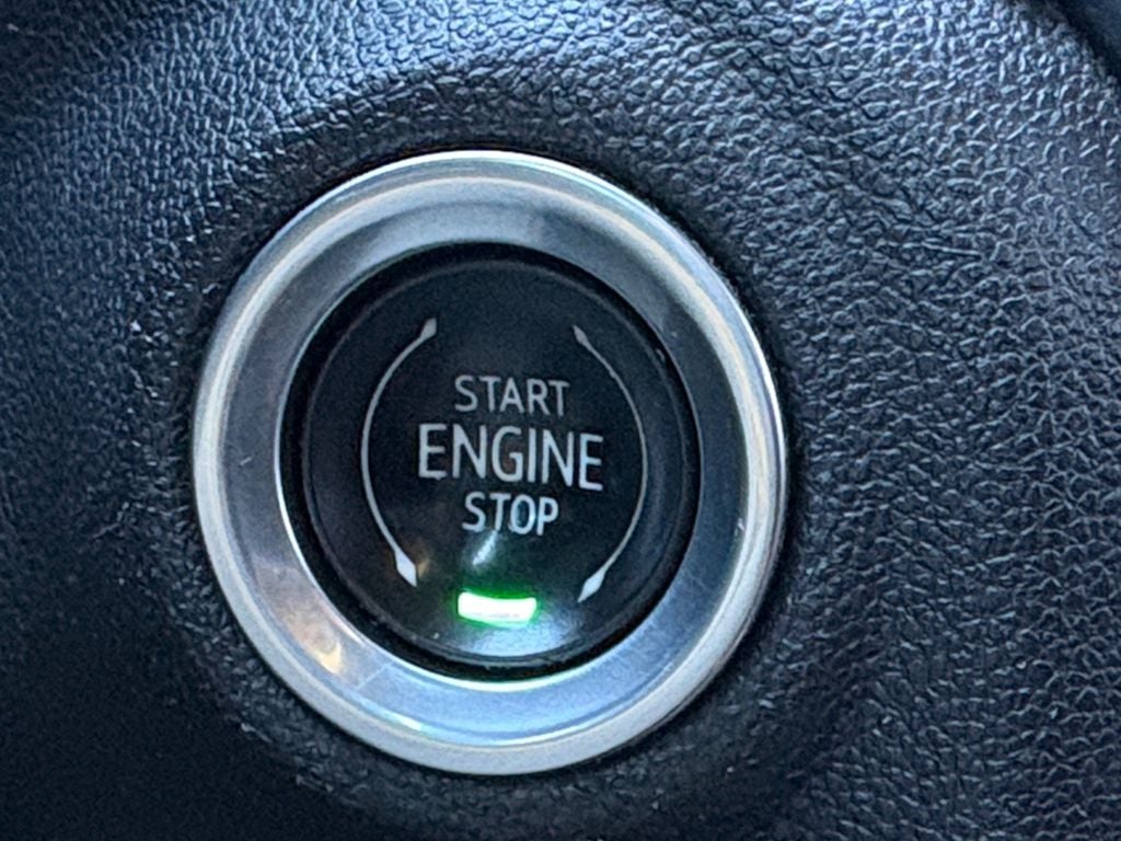 2020 Chevrolet Silverado 1500 4WD Crew Cab Short Bed High Country