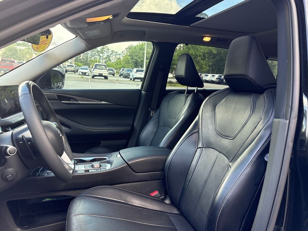 2023 INFINITI QX60 LUXE AWD