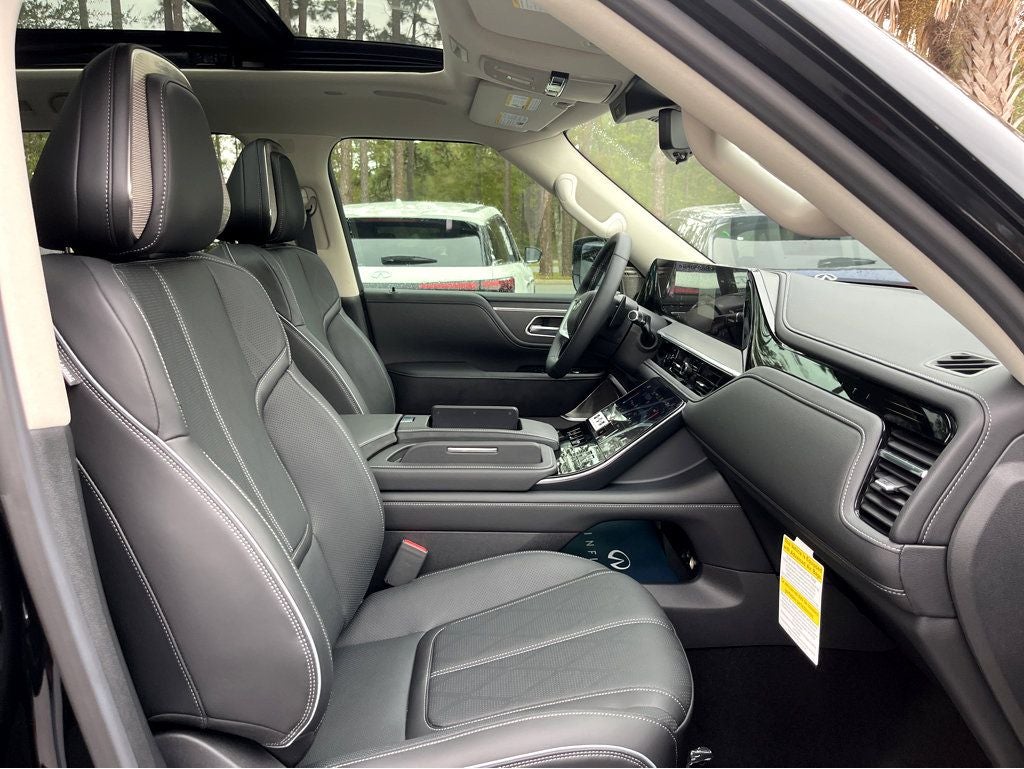 2025 INFINITI QX80 Sensory 4WD