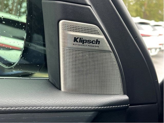 2025 INFINITI QX80 Sensory 4WD