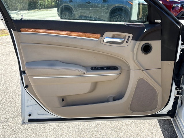 2012 Chrysler 300 Limited