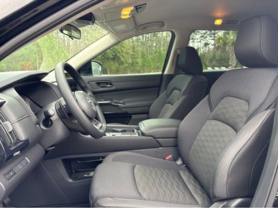 2026 Nissan Pathfinder S