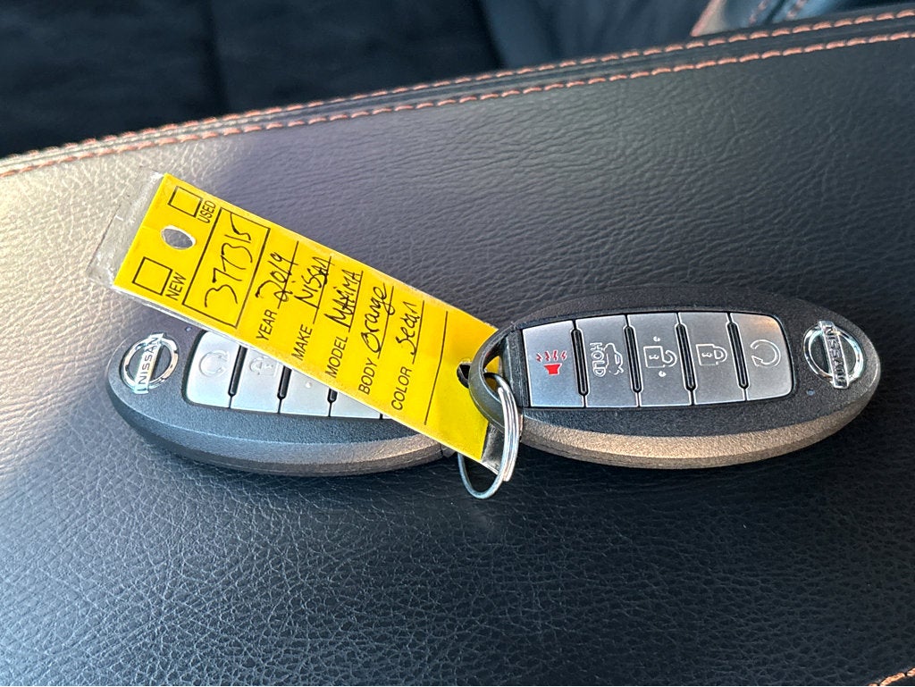 2019 Nissan Maxima SR