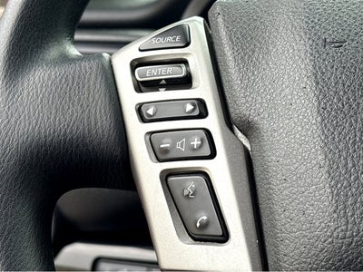 2023 Nissan Titan SV