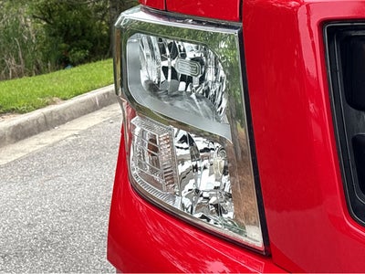 2023 Nissan Titan SV