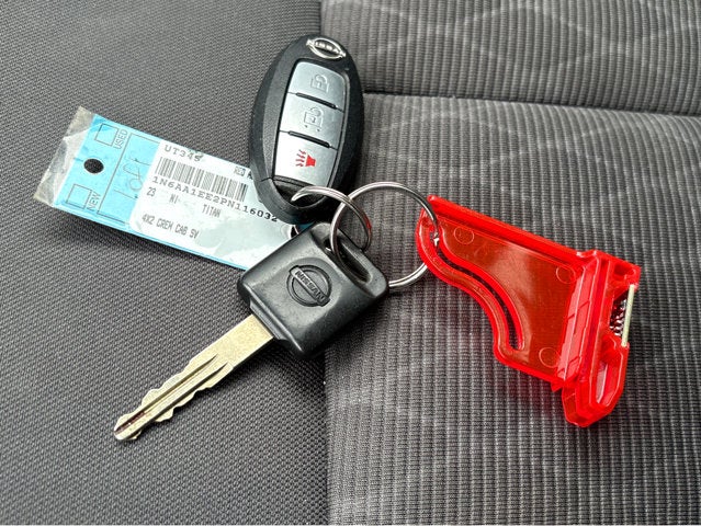 2023 Nissan Titan SV