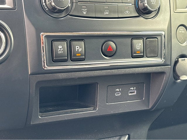 2023 Nissan Titan SV