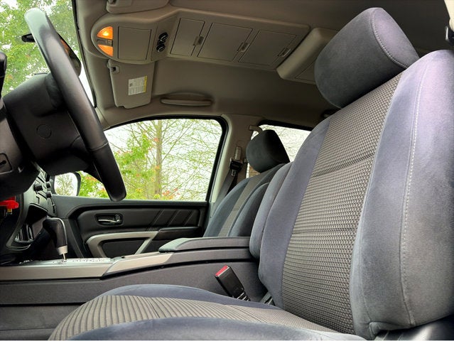 2015 Nissan Armada SV