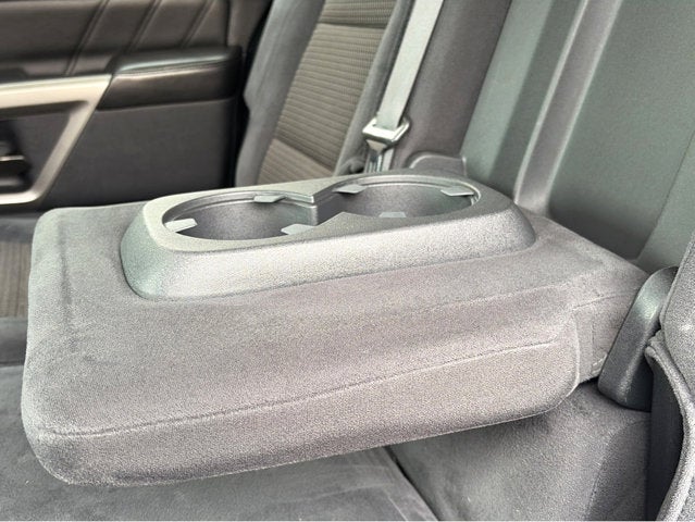 2015 Nissan Armada SV