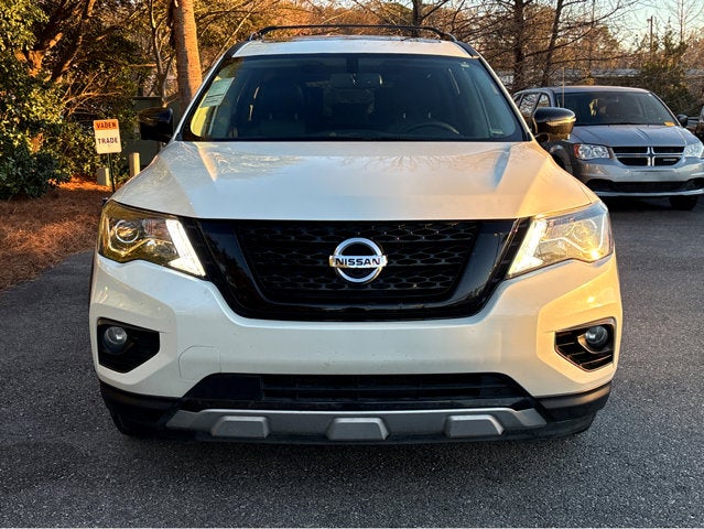 2020 Nissan Pathfinder SL