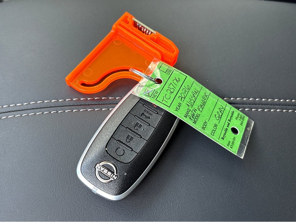 2026 Nissan Pathfinder SL