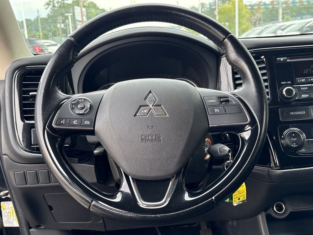 2016 Mitsubishi Outlander ES