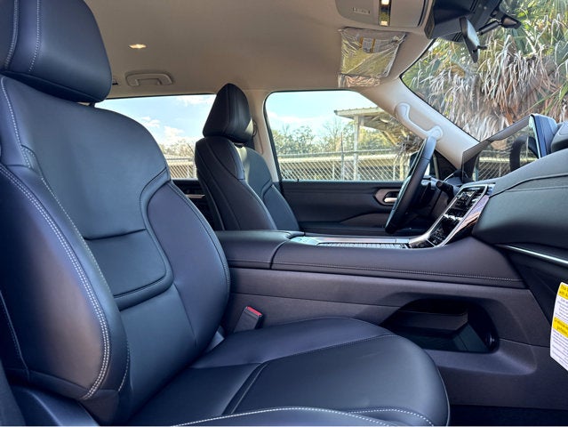 2026 Nissan Armada SV