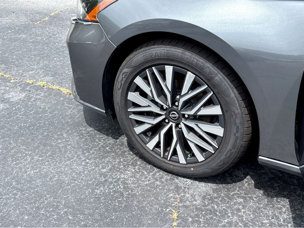 2026 Nissan Altima SR