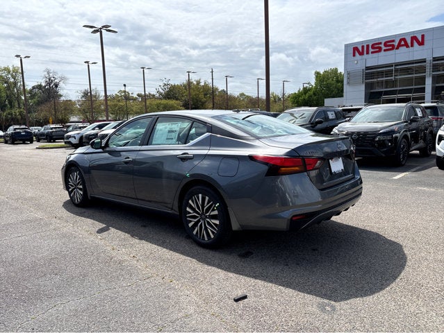 2026 Nissan Altima SR