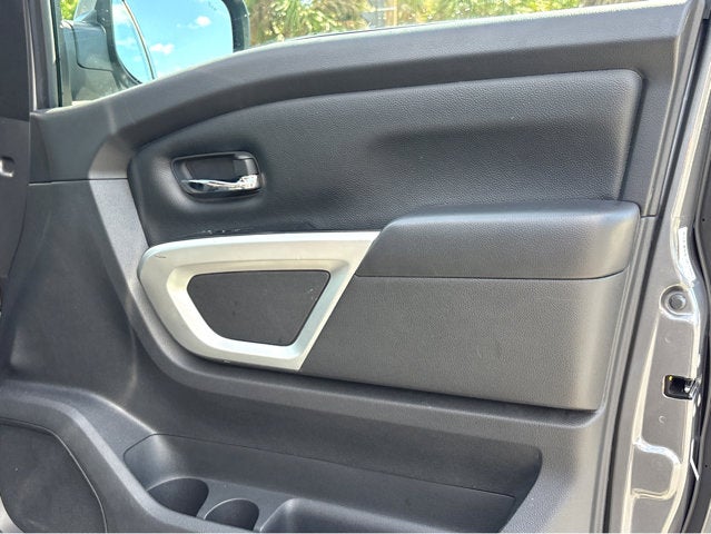 2024 Nissan Titan SV - Photo 10