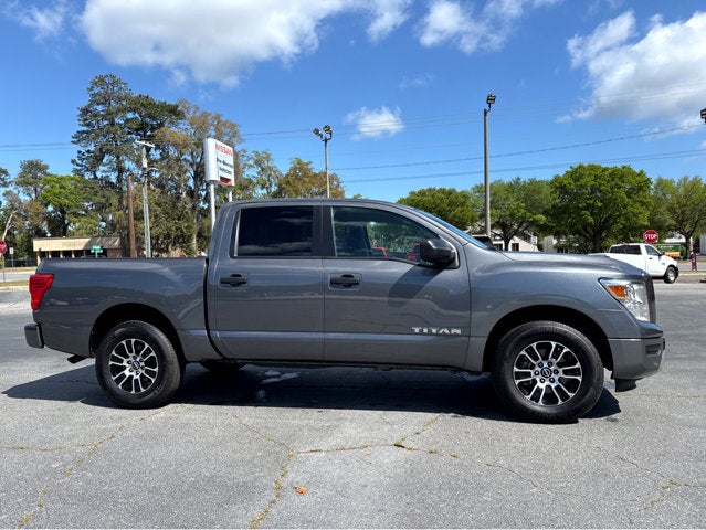 2024 Nissan Titan SV - Photo 26