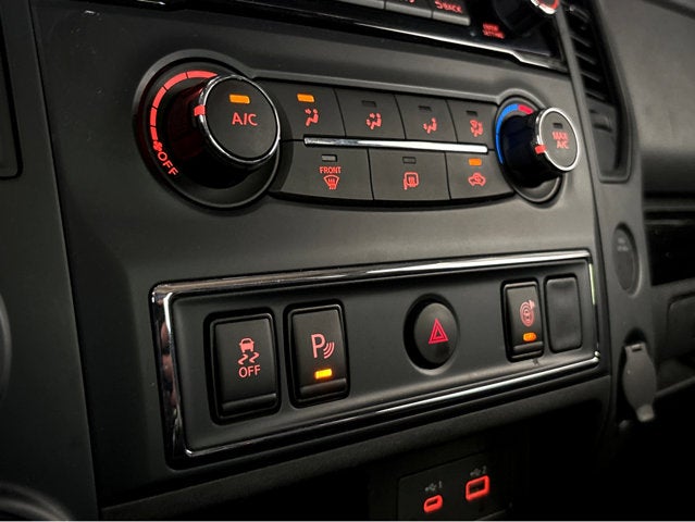 2024 Nissan Titan SV - Photo 8