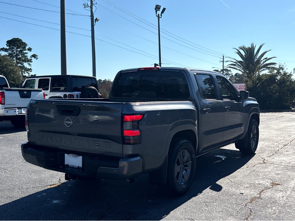 2026 Nissan Frontier Crew Cab SV