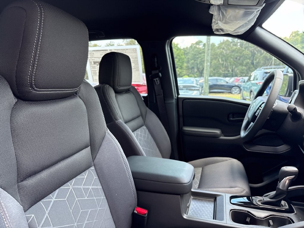 2027 Nissan Frontier Crew Cab SV