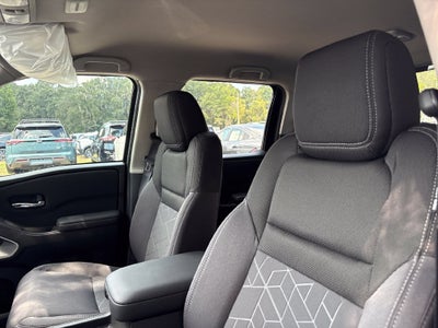 2027 Nissan Frontier Crew Cab SV