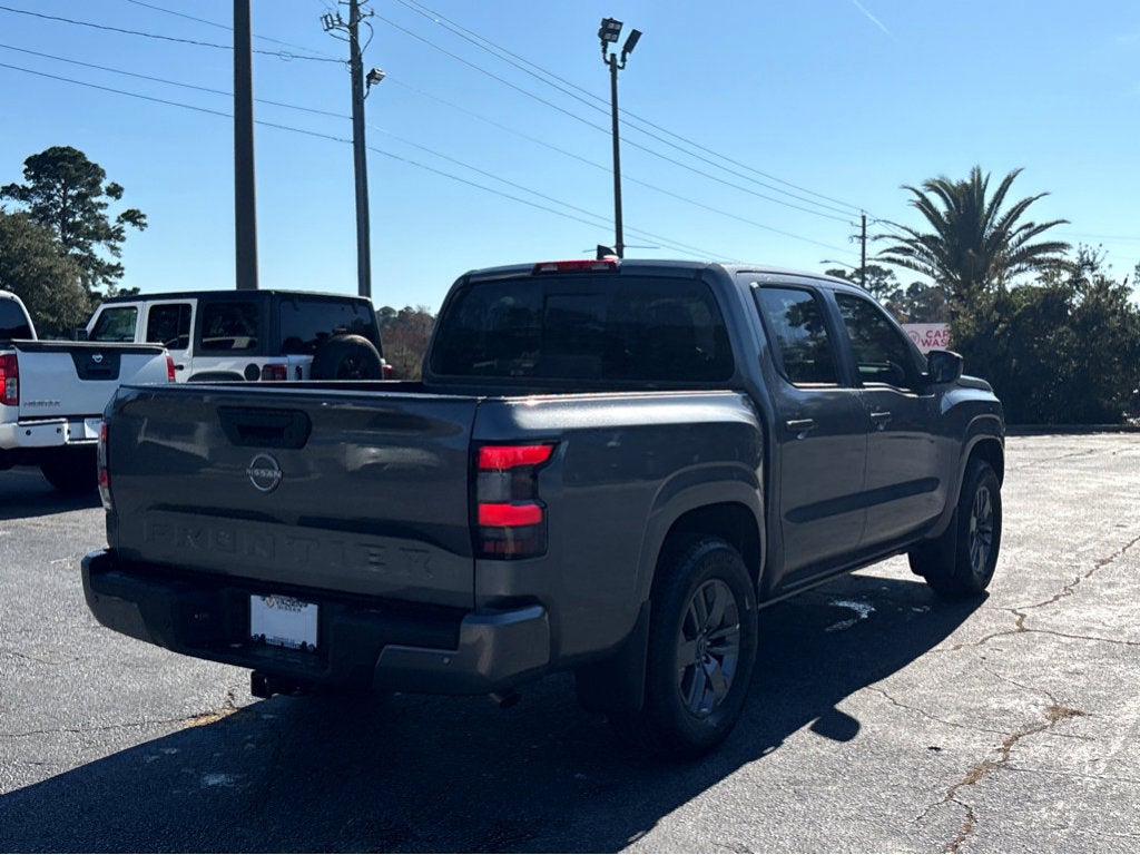 2026 Nissan Frontier Crew Cab SV