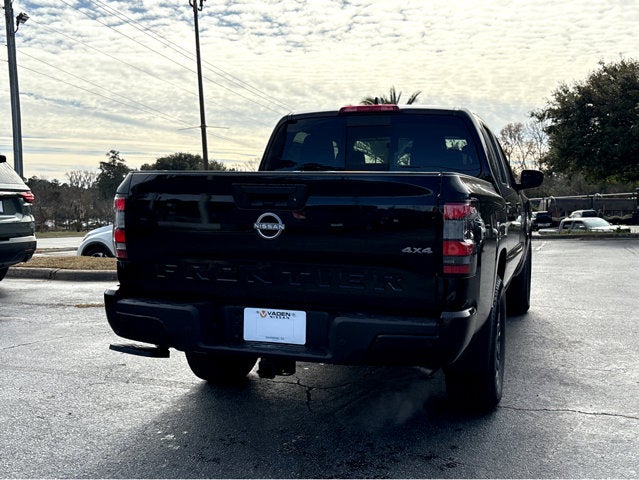 2026 Nissan Frontier Crew Cab SV