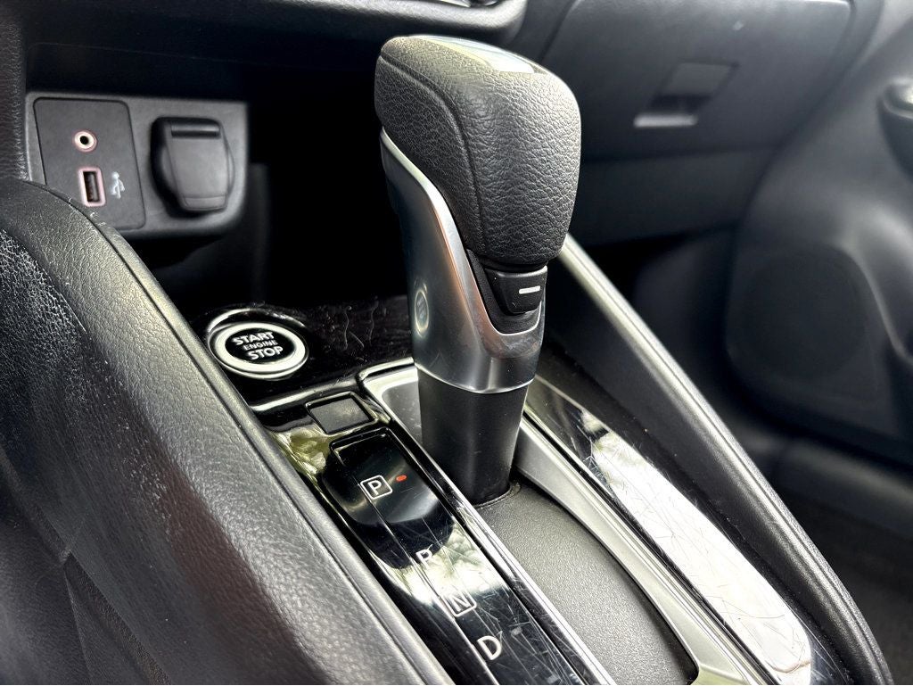 2022 Nissan Versa 1.6 SR