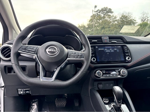 2025 Nissan Versa SR