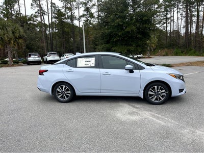 2025 Nissan Versa SR