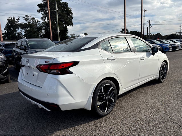 2025 Nissan Versa SR
