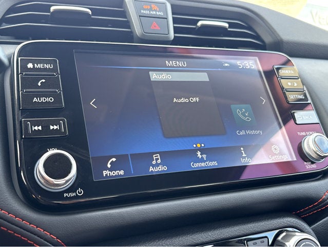 2025 Nissan Versa SR