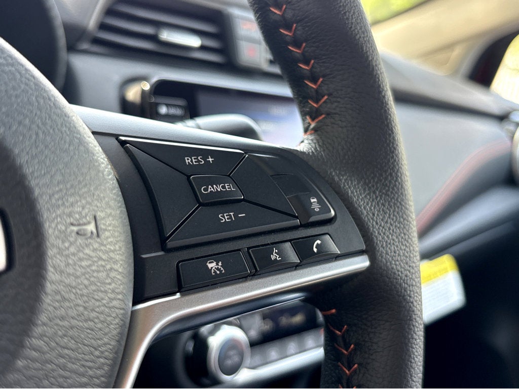 2025 Nissan Versa SR