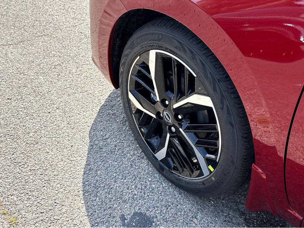 2025 Nissan Versa SR