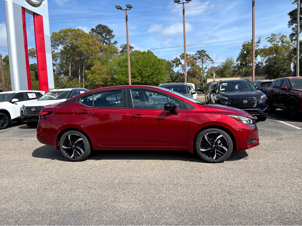 2025 Nissan Versa SR