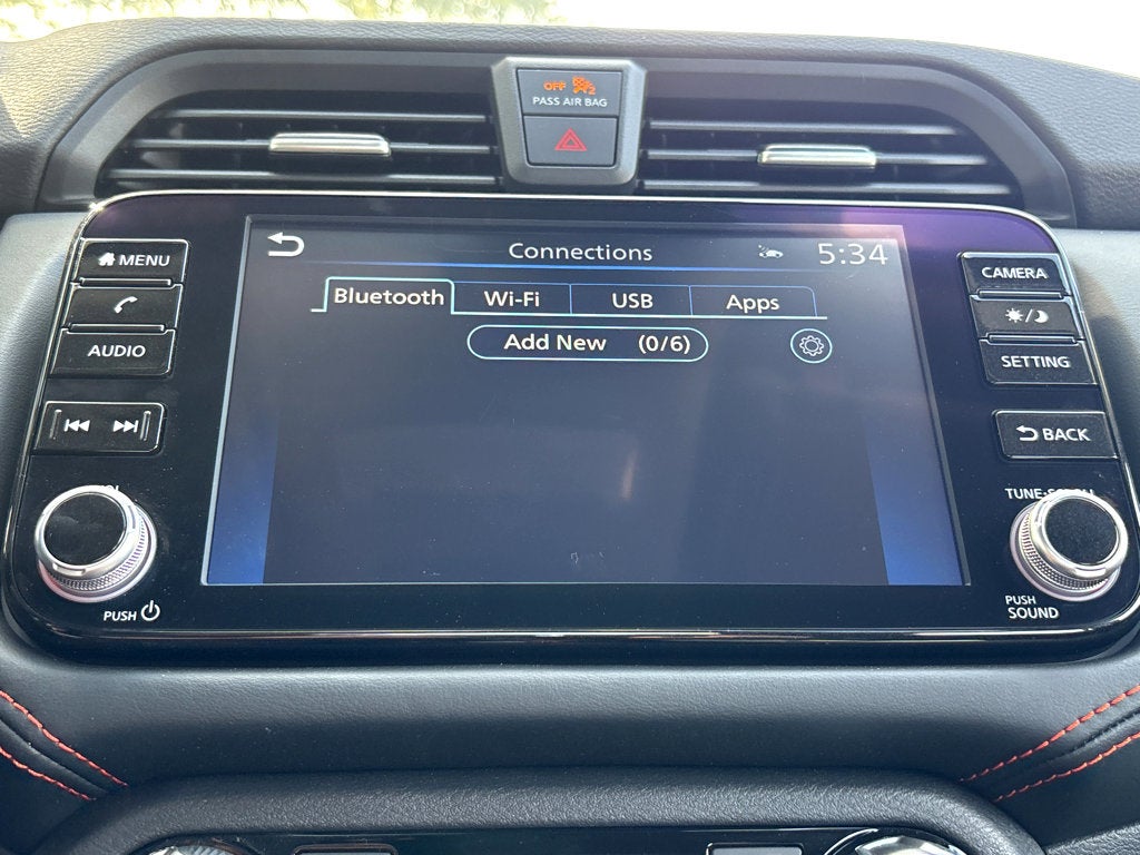 2025 Nissan Versa SR