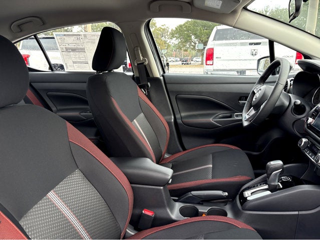 2025 Nissan Versa SR