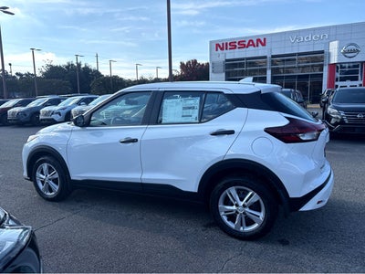 2025 Nissan Kicks Play S
