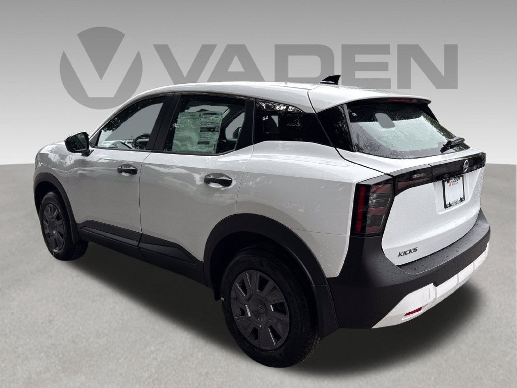 2027 Nissan Kicks S