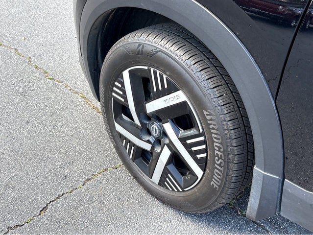 2025 Nissan Kicks SV