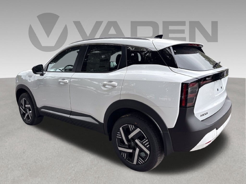 2027 Nissan Kicks SV