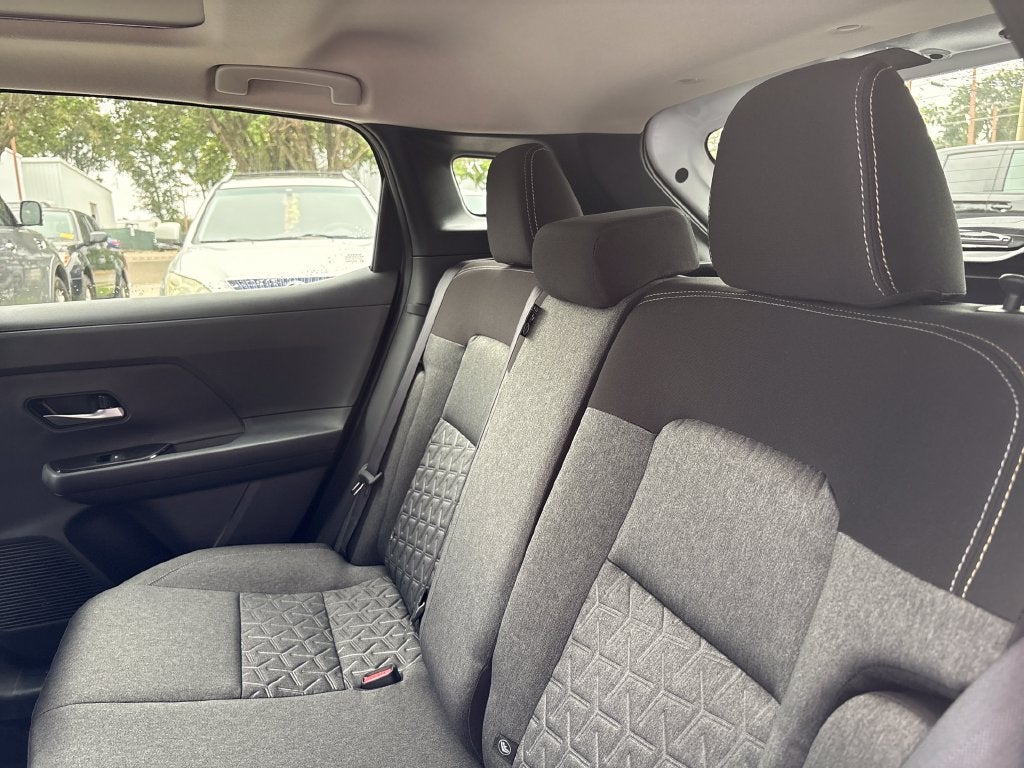 2027 Nissan Kicks SV
