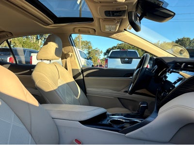 2019 Toyota Camry XLE