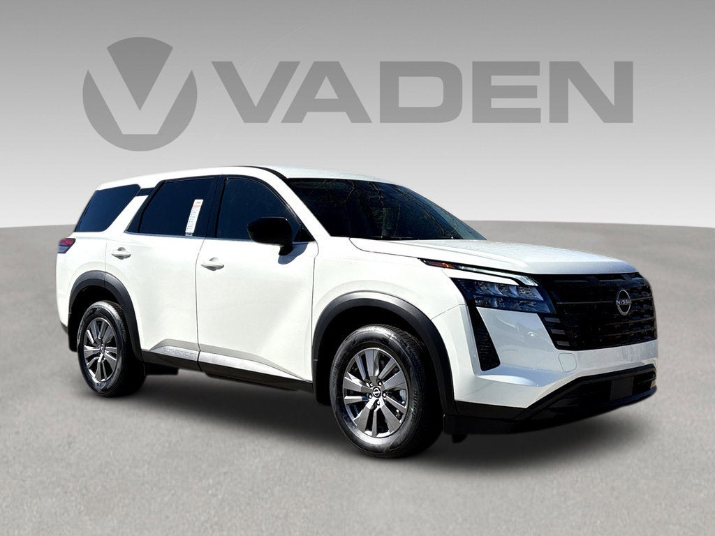 2026 Nissan Pathfinder S
